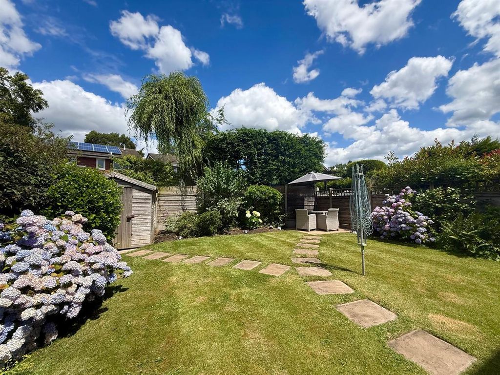 Property photo 2 of 17