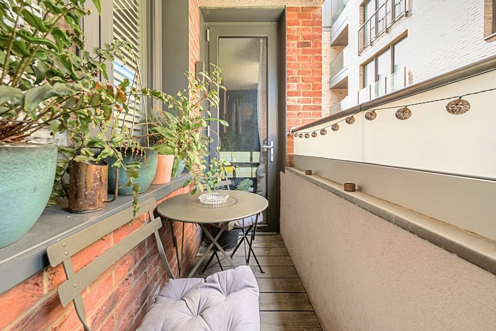 Property photo 3 of 20 1481800-2-6A3Aa77...