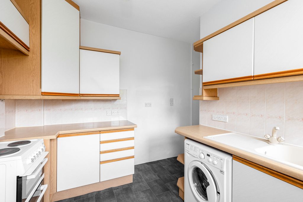 Property photo 2 of 11 Property Image 2