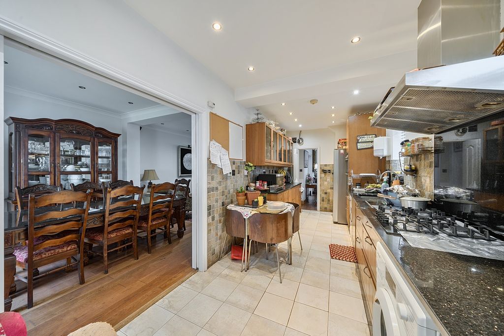 Property photo 2 of 15 Not Specified