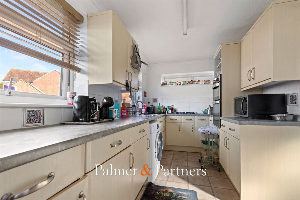 Property photo 3 of 15 Picture No. 14