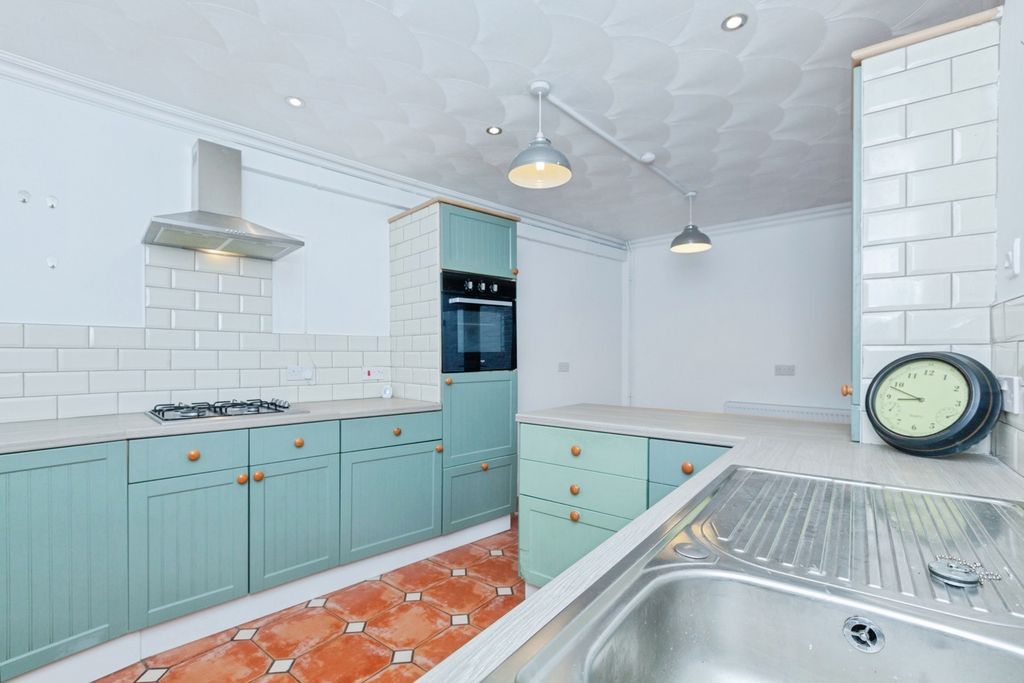 Property photo 2 of 20 Pbox-Img.Jpg