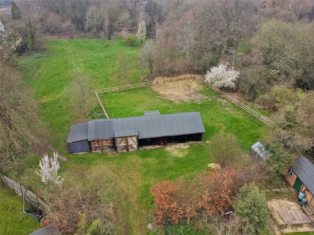 Property photo 2 of 12 Picture No. 16