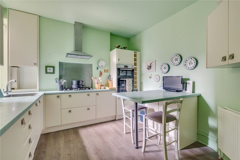 Property photo 2 of 10 Picture No. 05