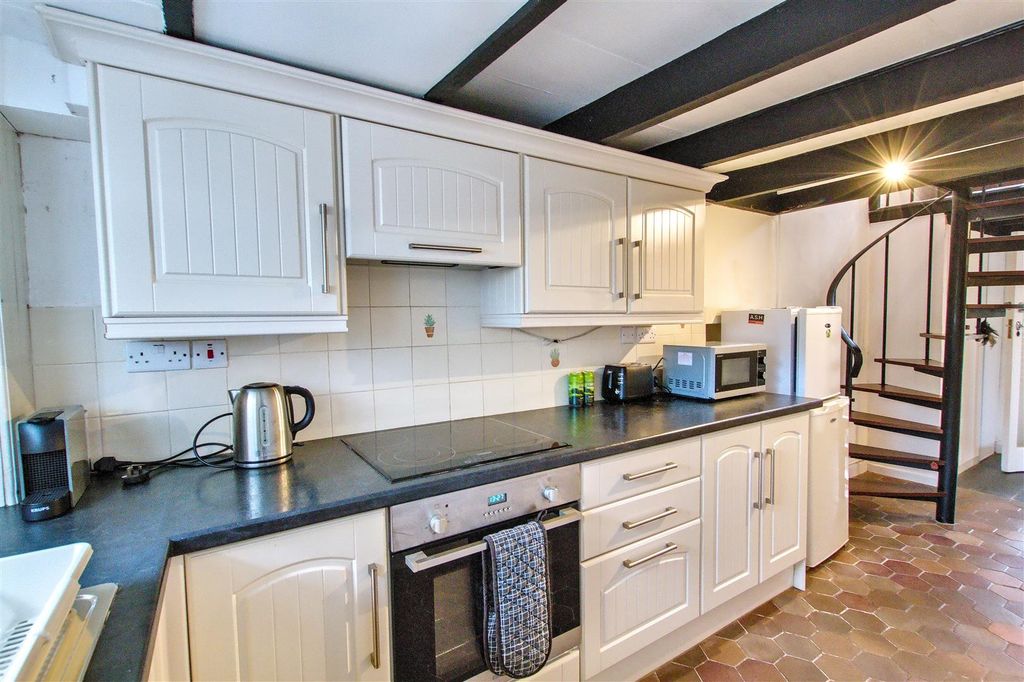 Property photo 1 of 35 Kitchen