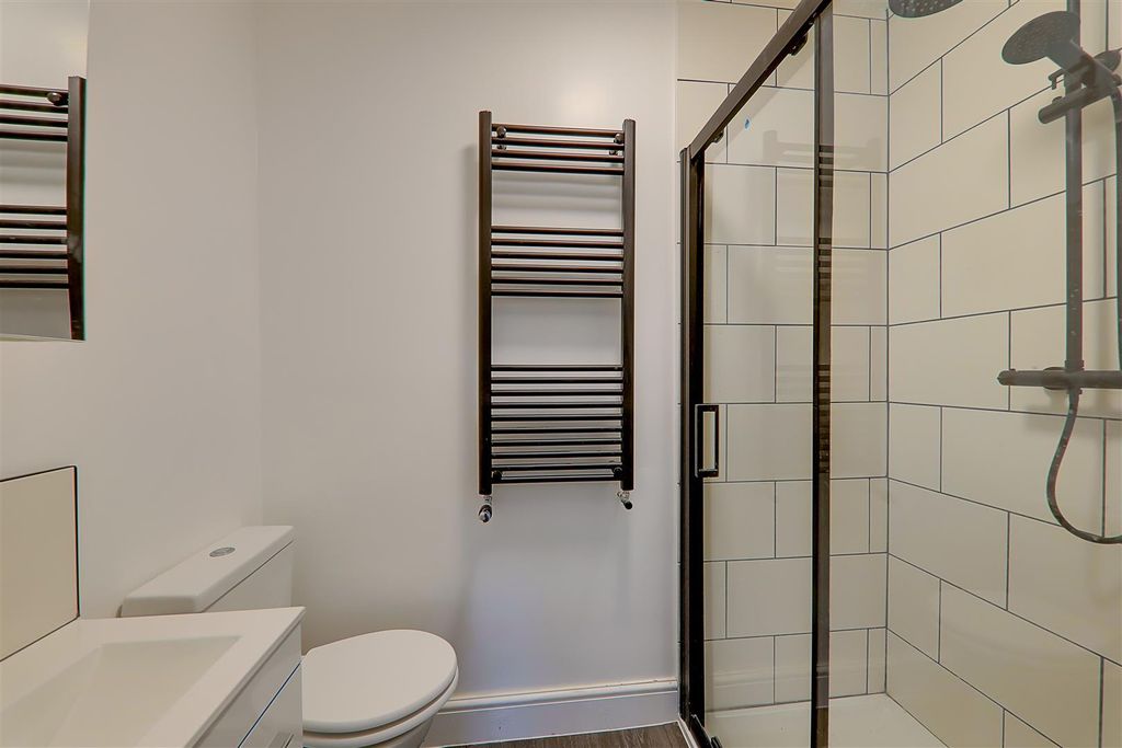 Property photo 3 of 10 2.Jpg