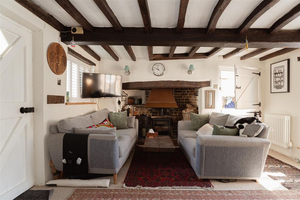 Property photo 2 of 19 11.Jpg