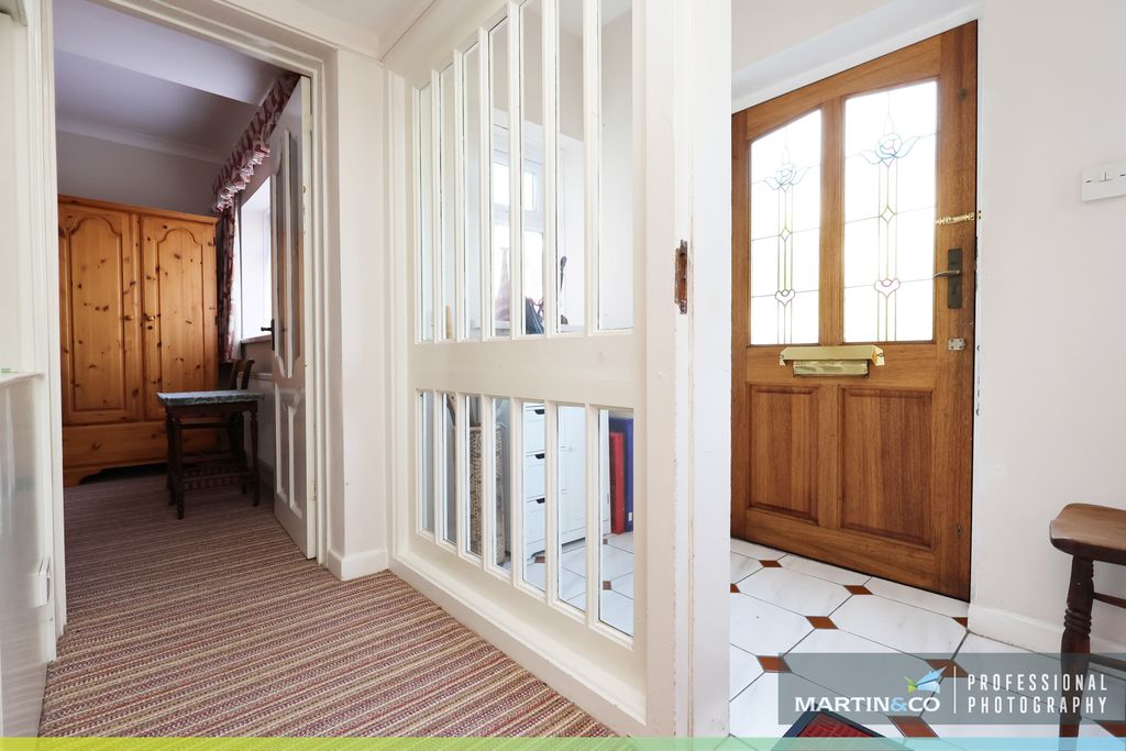Property photo 3 of 49