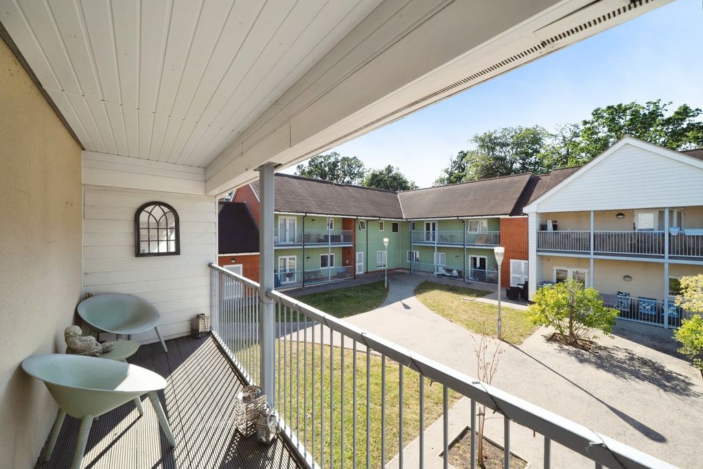Property photo 2 of 9 Pbox-Img.Jpg
