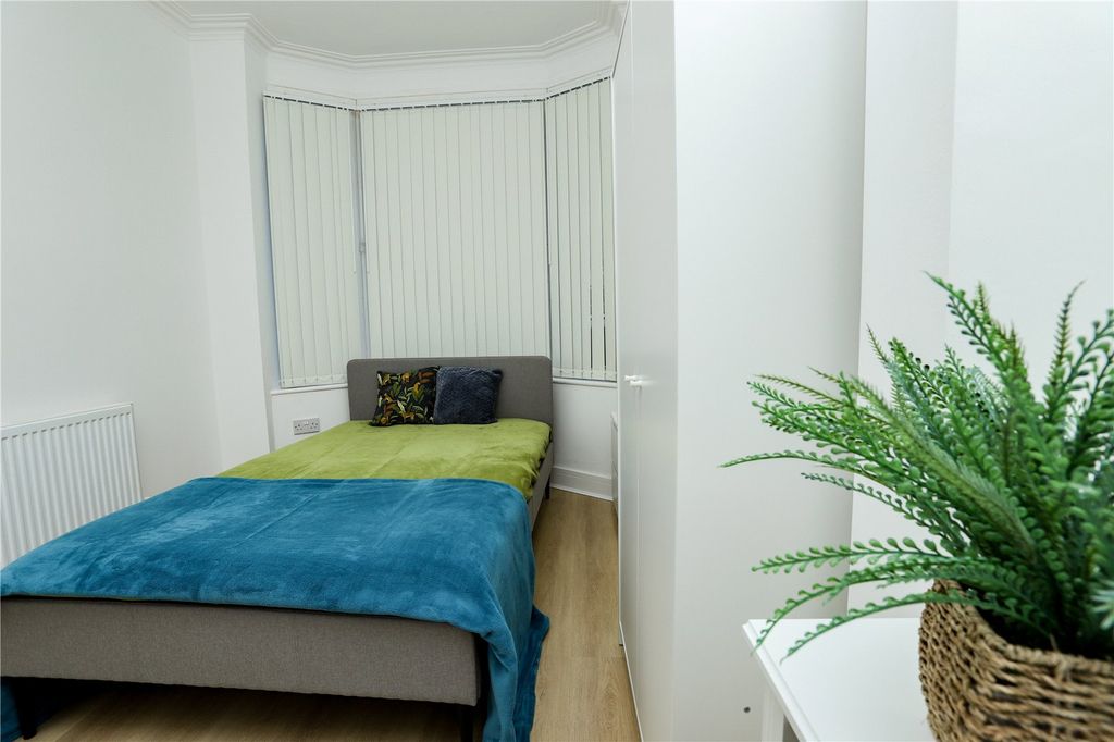 Property photo 1 of 24 Picture No. 01