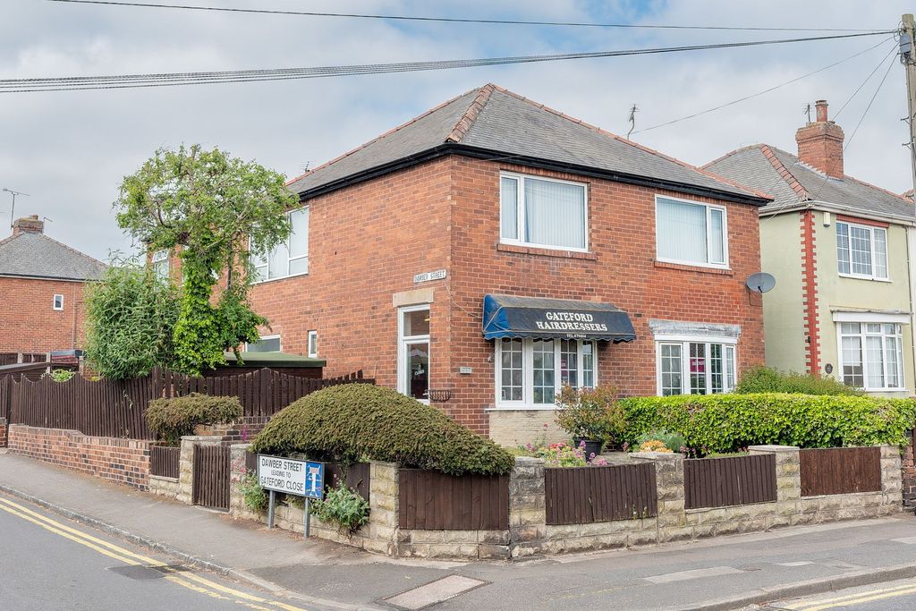 Property photo 1 of 23