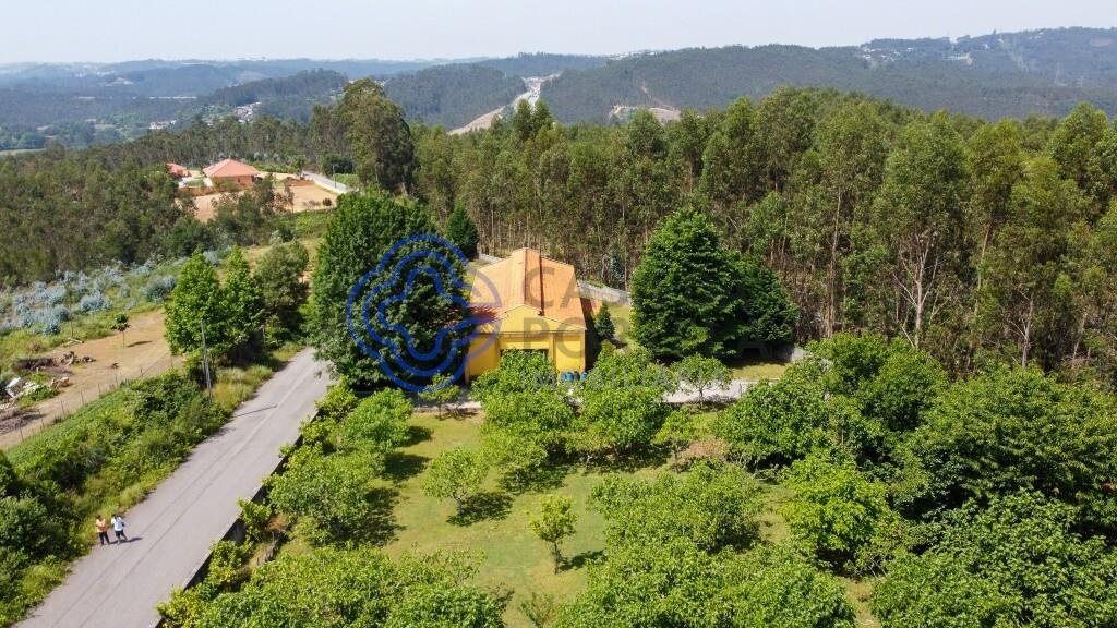 Property photo 1 of 29 Rural Farm With Potential In Canedo, Santa Maria Da Feira