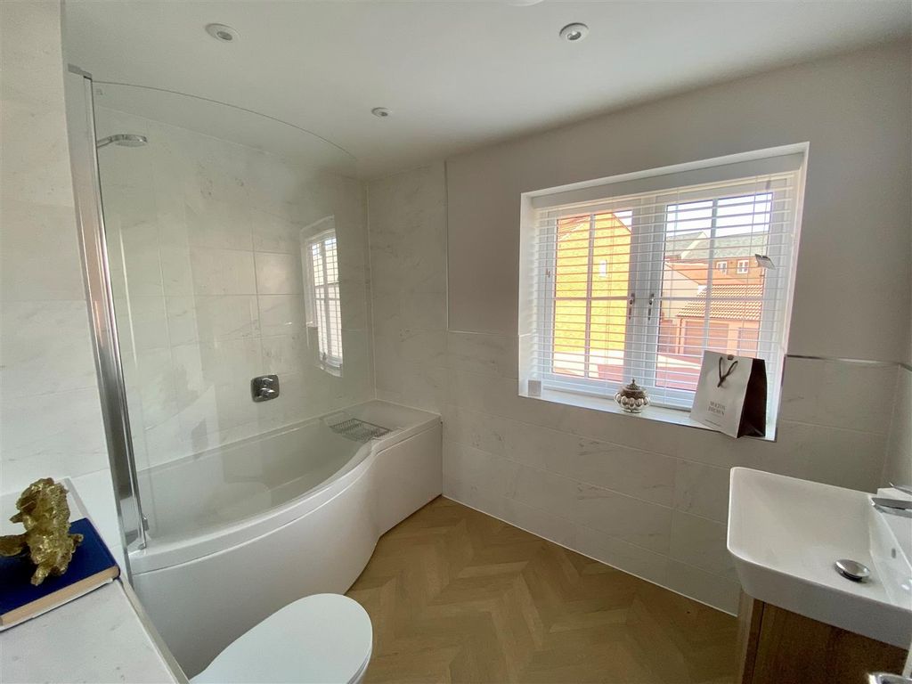 Property photo 2 of 12 Plot 138 Bathroom.Jpg