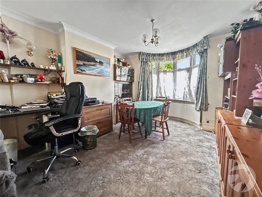 Property photo 3 of 29 Picture No. 41