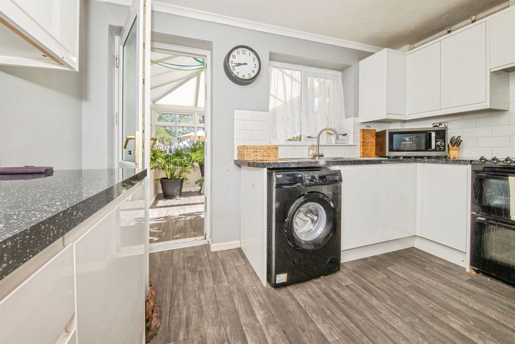 Property photo 3 of 15