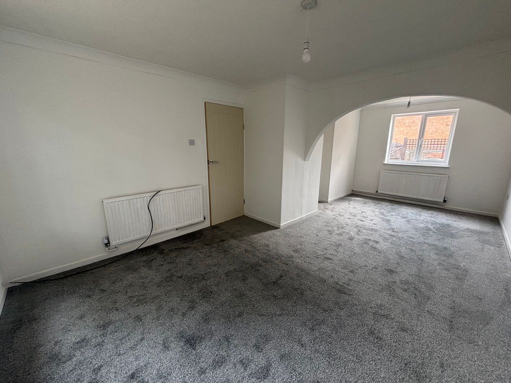 Property photo 3 of 11 Image