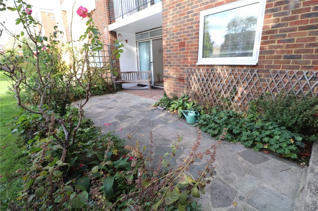 Property photo 2 of 11 Picture No. 31