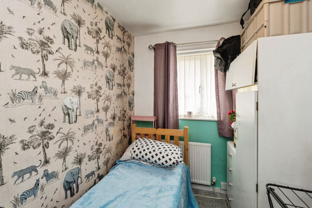 Property photo 3 of 14