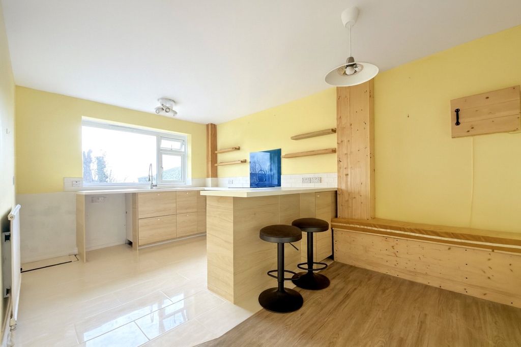 Property photo 2 of 12 Picture No. 03