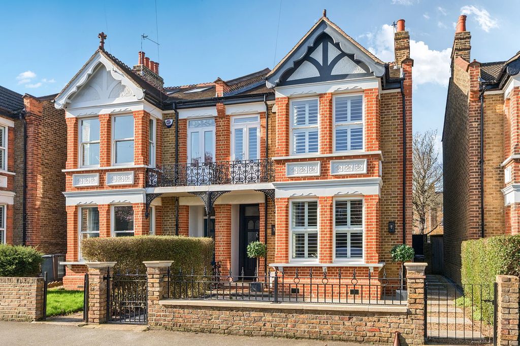 Property photo 1 of 19