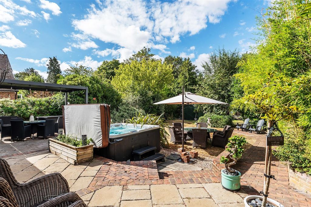Property photo 2 of 19 Glenfield-8.Jpg