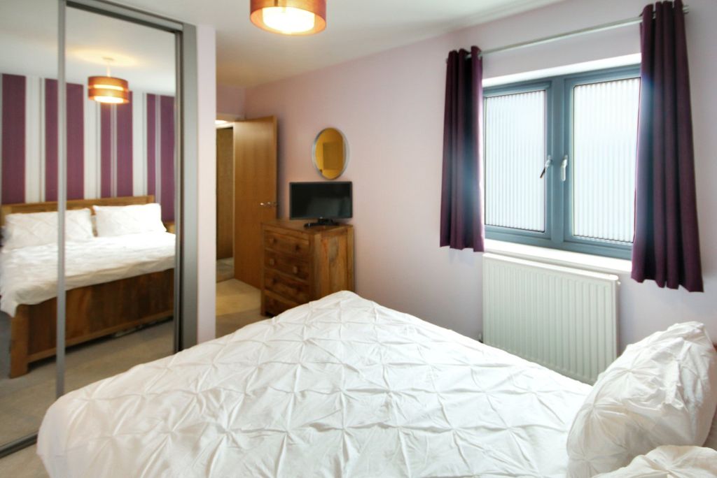 Additional image 6 of 2 bed flat for saleCantelupe Road, East Grinstead RH19