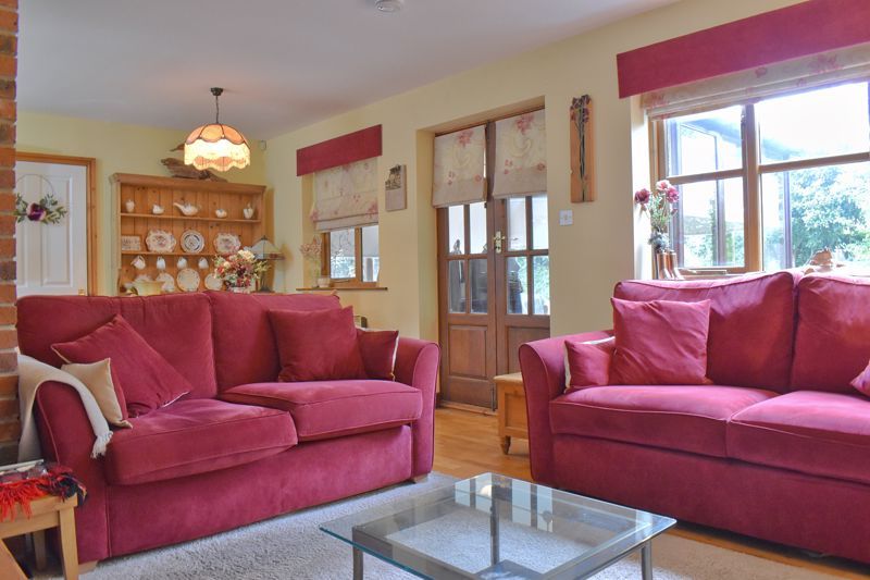 Property photo 2 of 21 Lounge Area