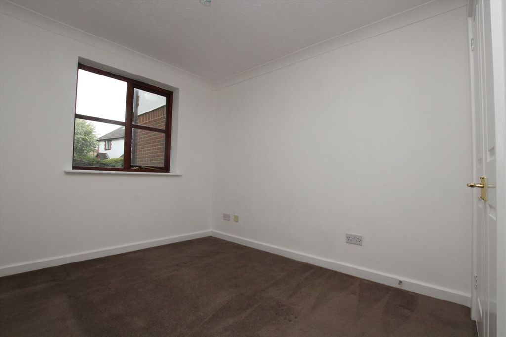 Property photo 3 of 4