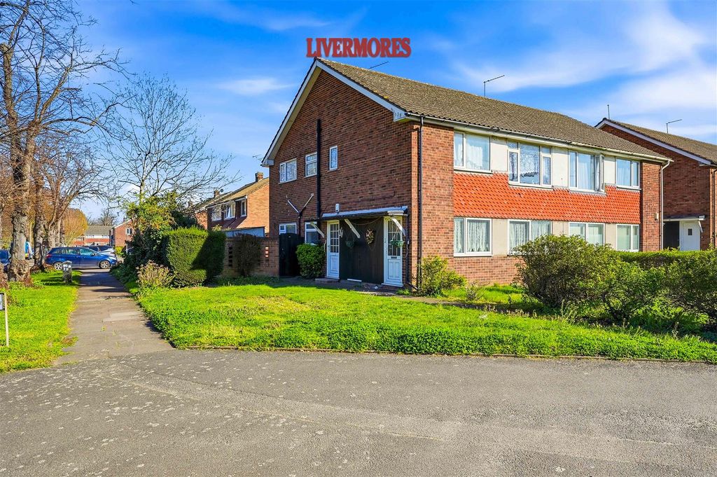 Property photo 1 of 19 Front