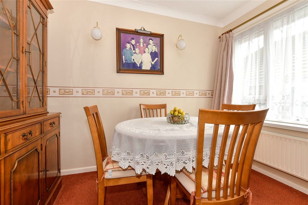 Property photo 3 of 9 Dining Room