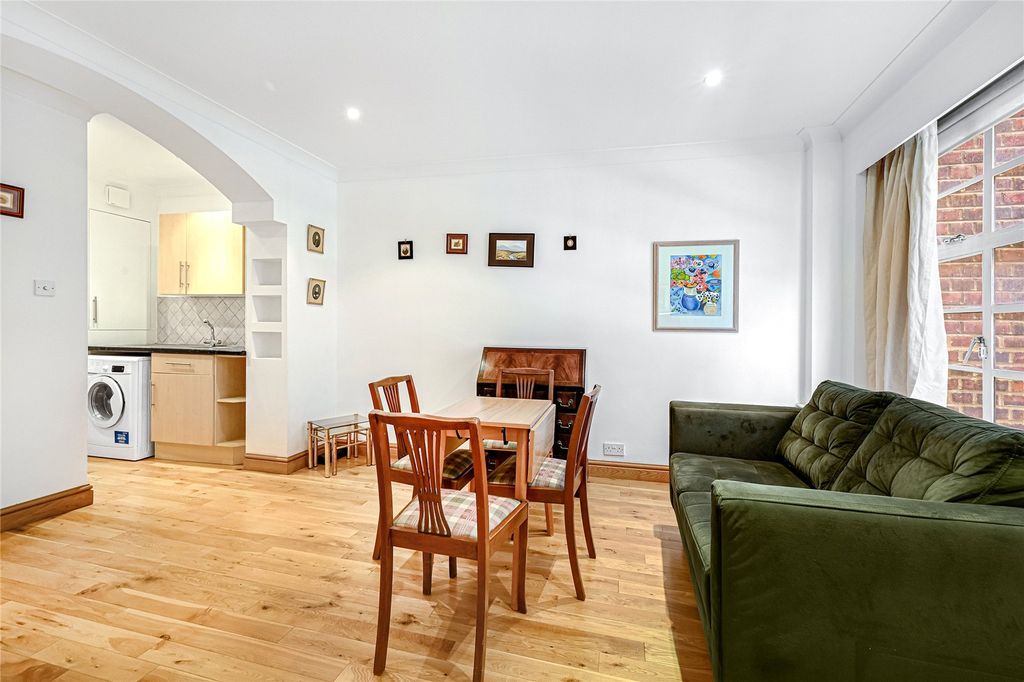 Property photo 3 of 9 Picture No. 13