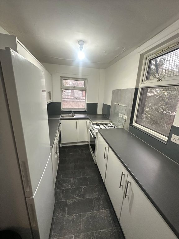Property photo 3 of 7 Picture No. 25