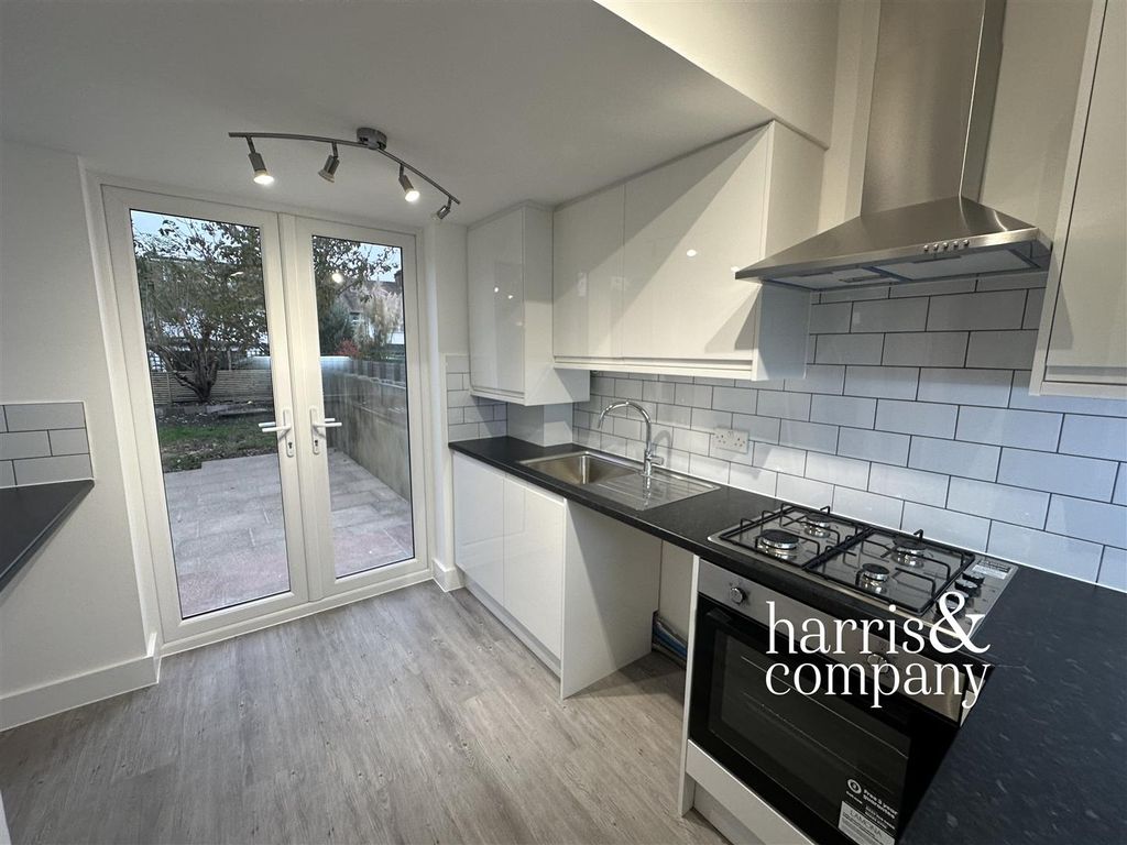 Property photo 3 of 12 Img_1818.Jpg