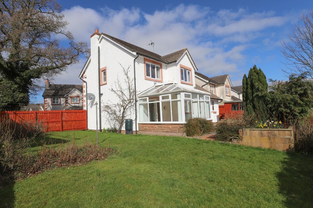 Property photo 1 of 19 Gardens