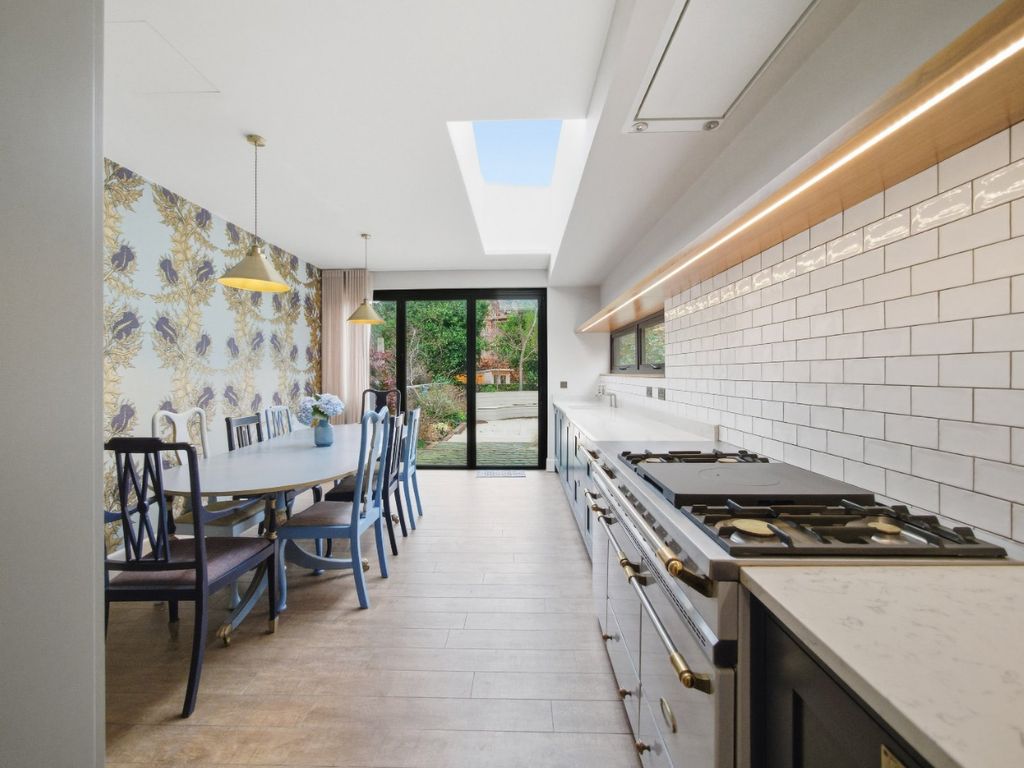 Property photo 3 of 37 Photo 3