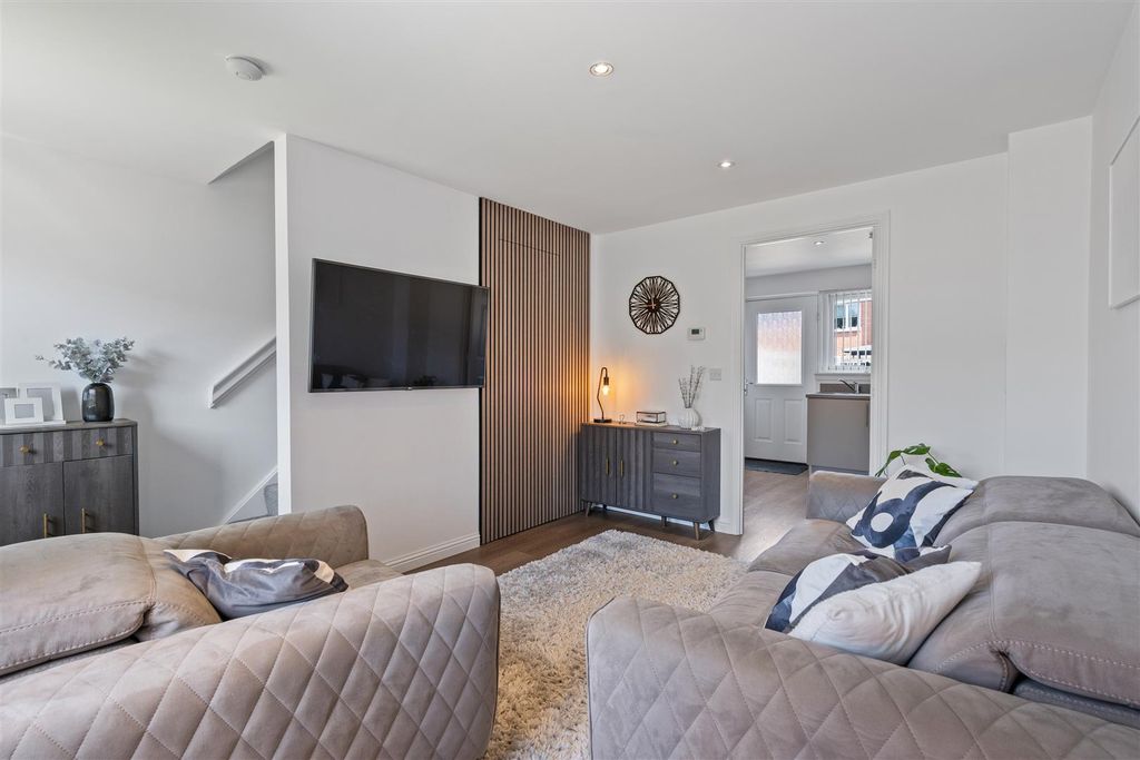 Property photo 2 of 34 4.Jpg