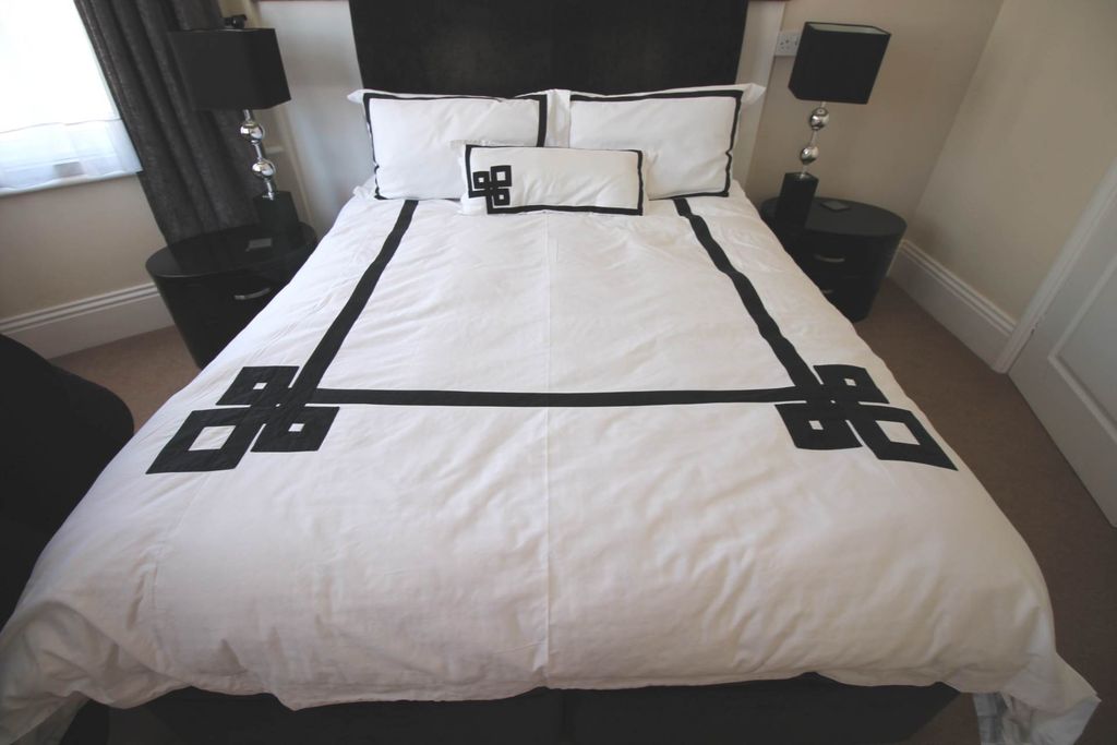 Property photo 2 of 3