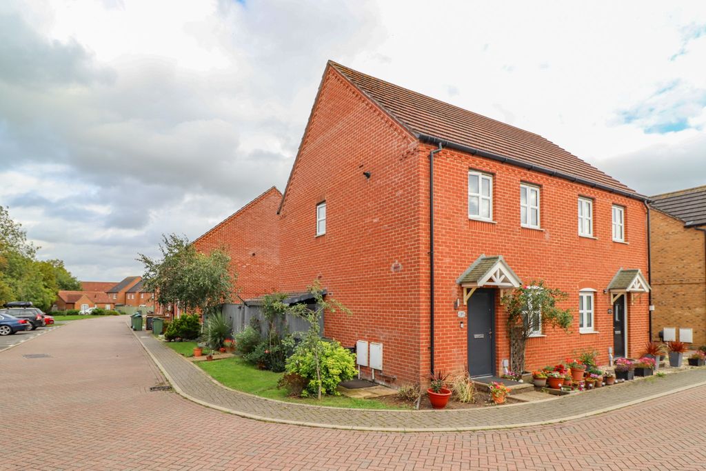 Property photo 2 of 17 4432562