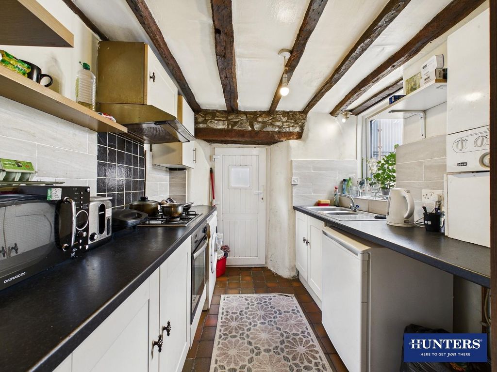 Property photo 3 of 15 Kitchen