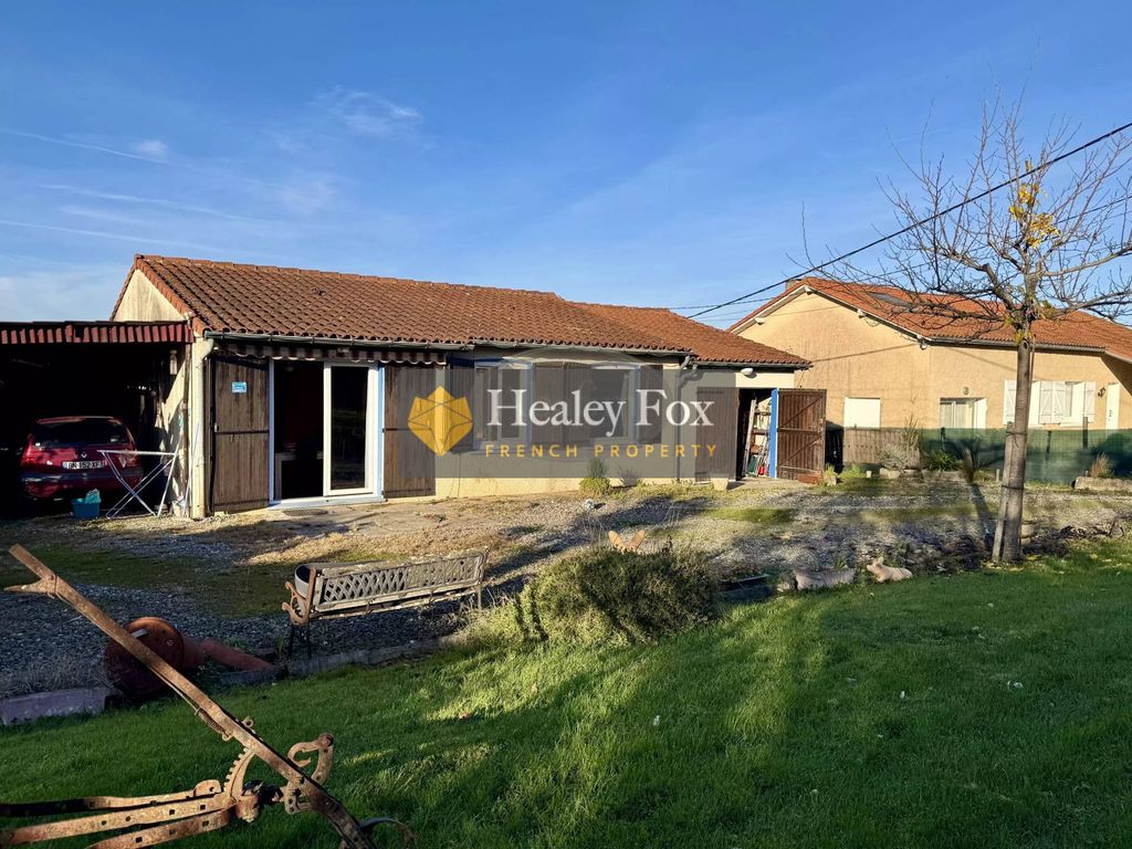 Property photo 2 of 11