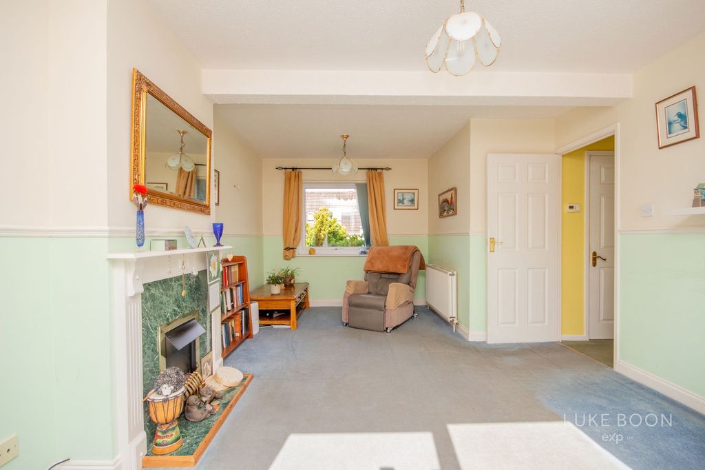 Property photo 2 of 15