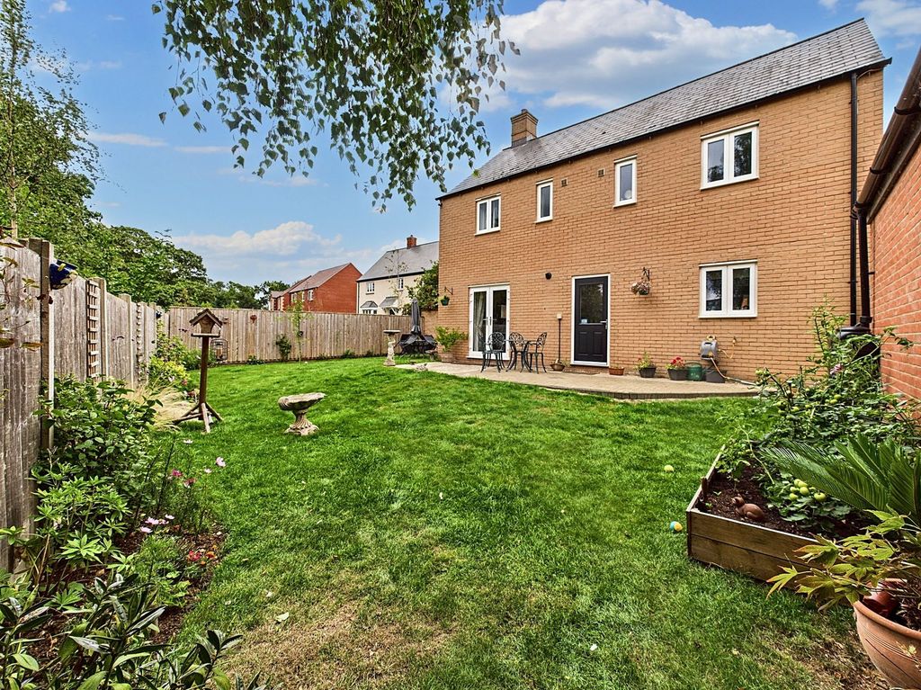 Property photo 2 of 25