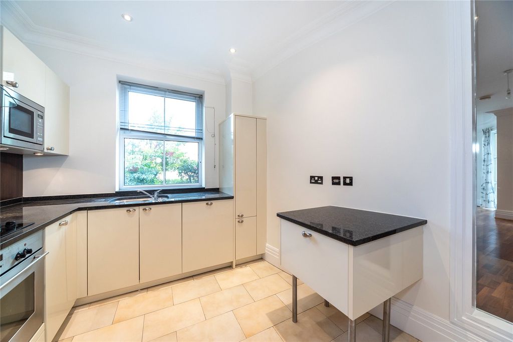 Property photo 2 of 15 Picture No. 02