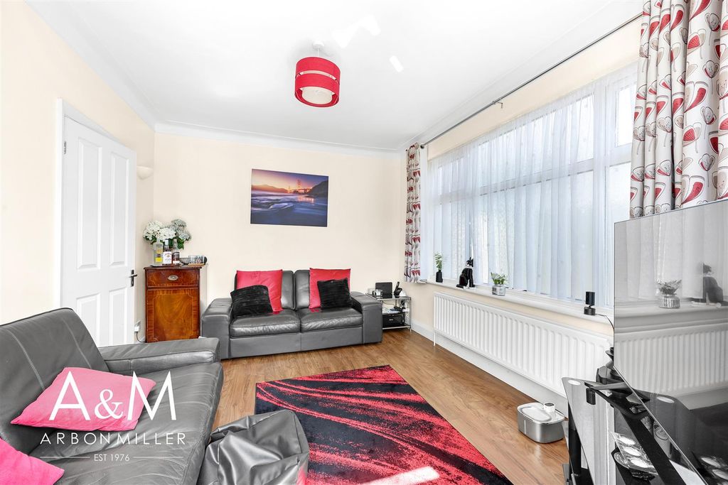 Property photo 3 of 25 4D4A7507.Jpg