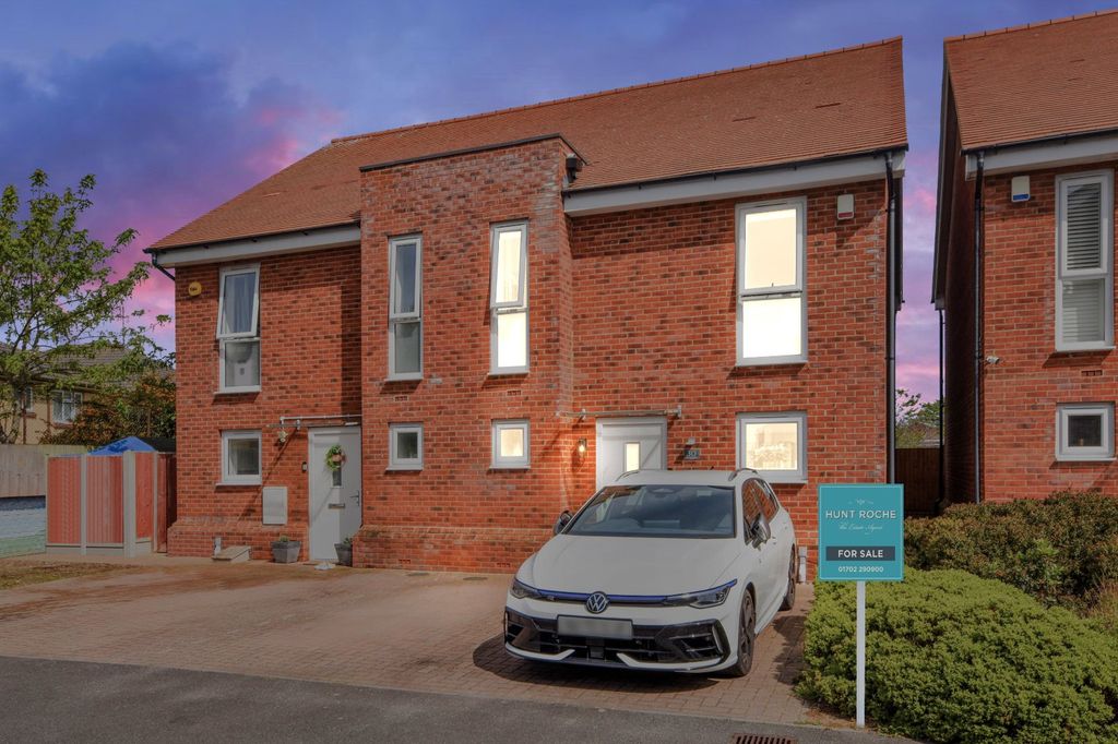 Property photo 1 of 34 Picture No. 06