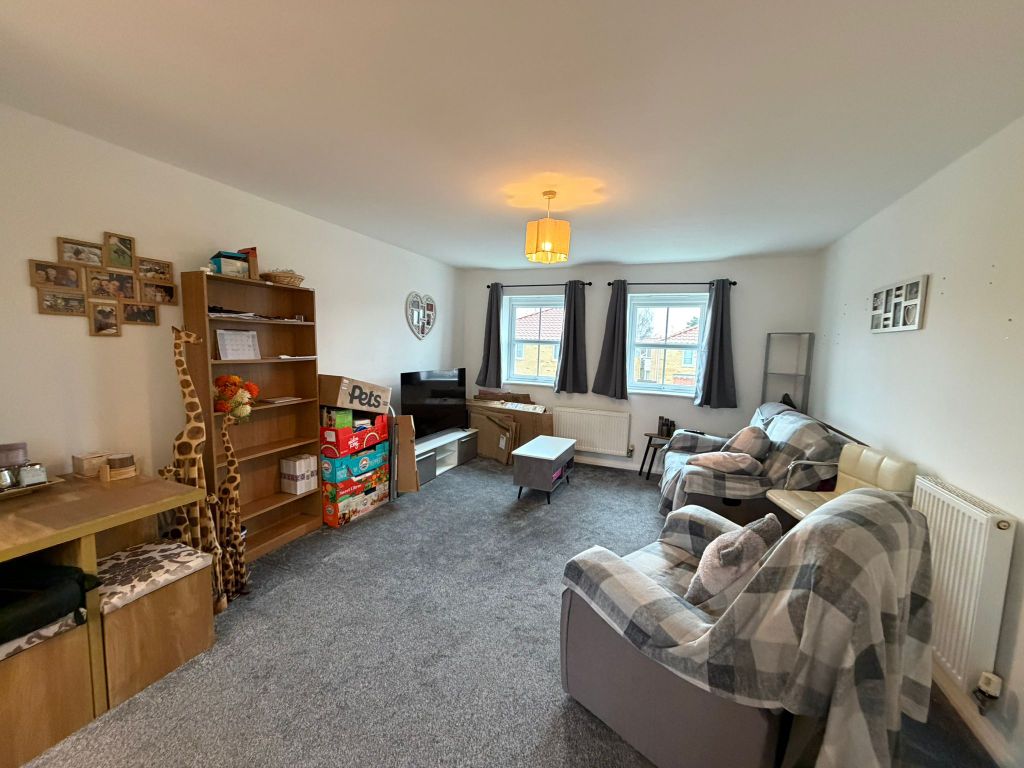 Property photo 2 of 5 Living Room