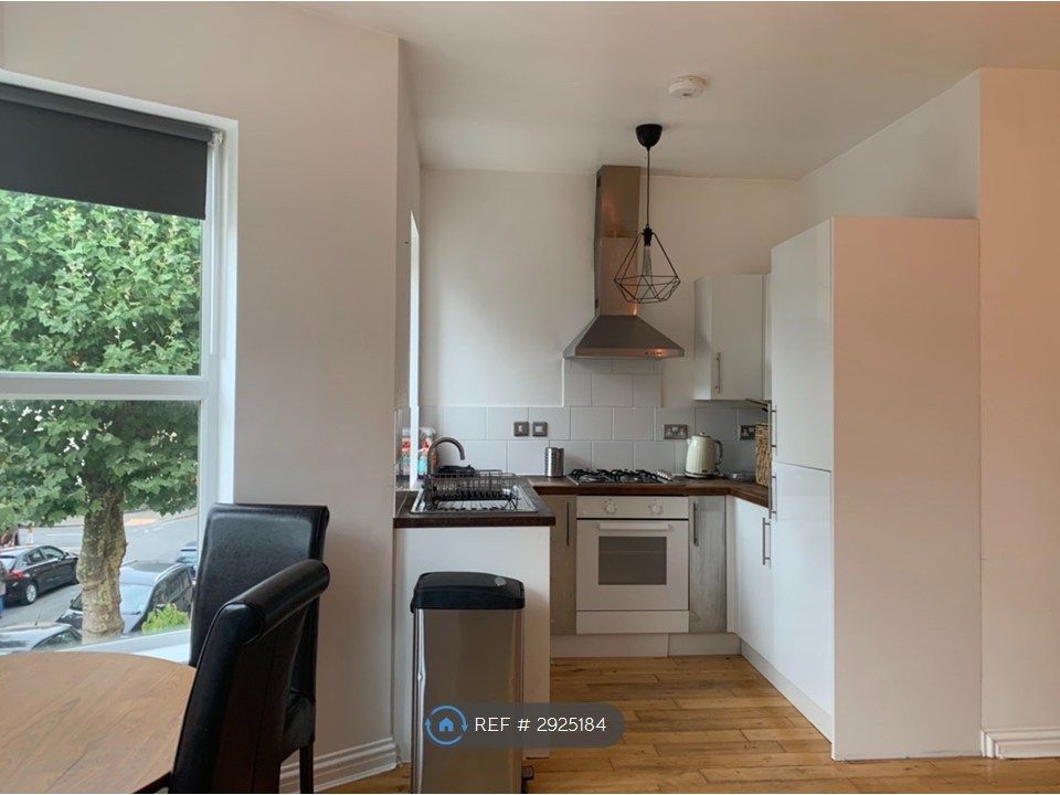 Property photo 2 of 17 Kitchen