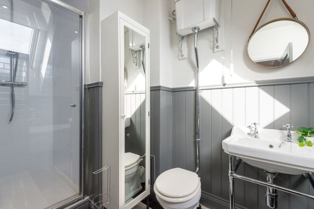 Property photo 3 of 6 Btf7 Bathroom