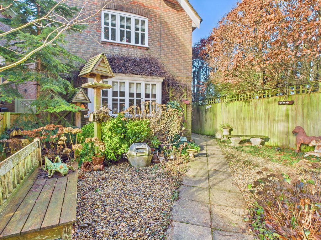 Property photo 1 of 29