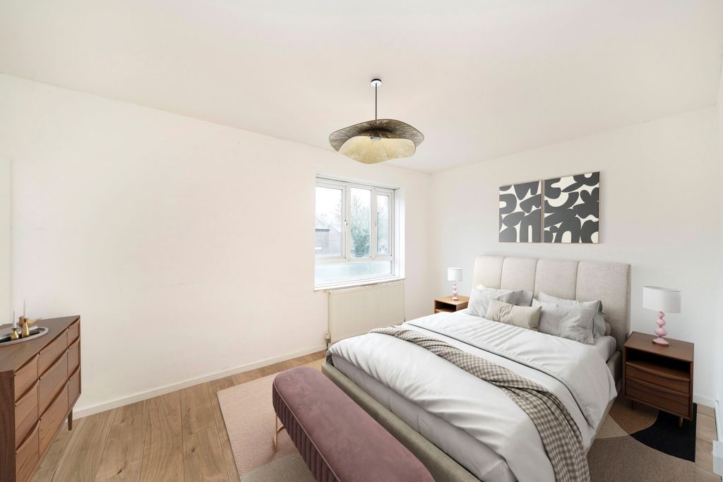 Property photo 3 of 8 Picture No. 25